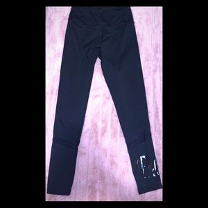 Victoria’s Secret Pink Ultimate High Waist Legging